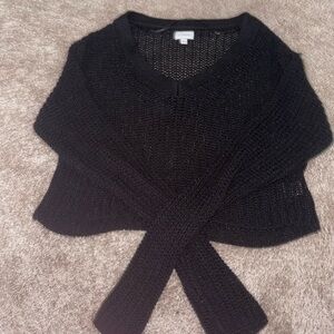 La Hearts Black V-Neck Sweater Classic Knit